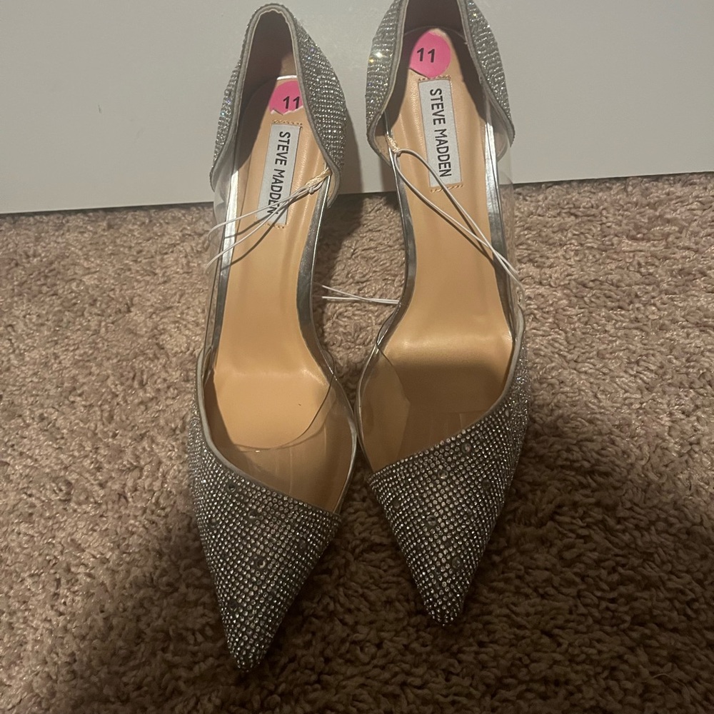 New size 11 decided not to use them for my wedding